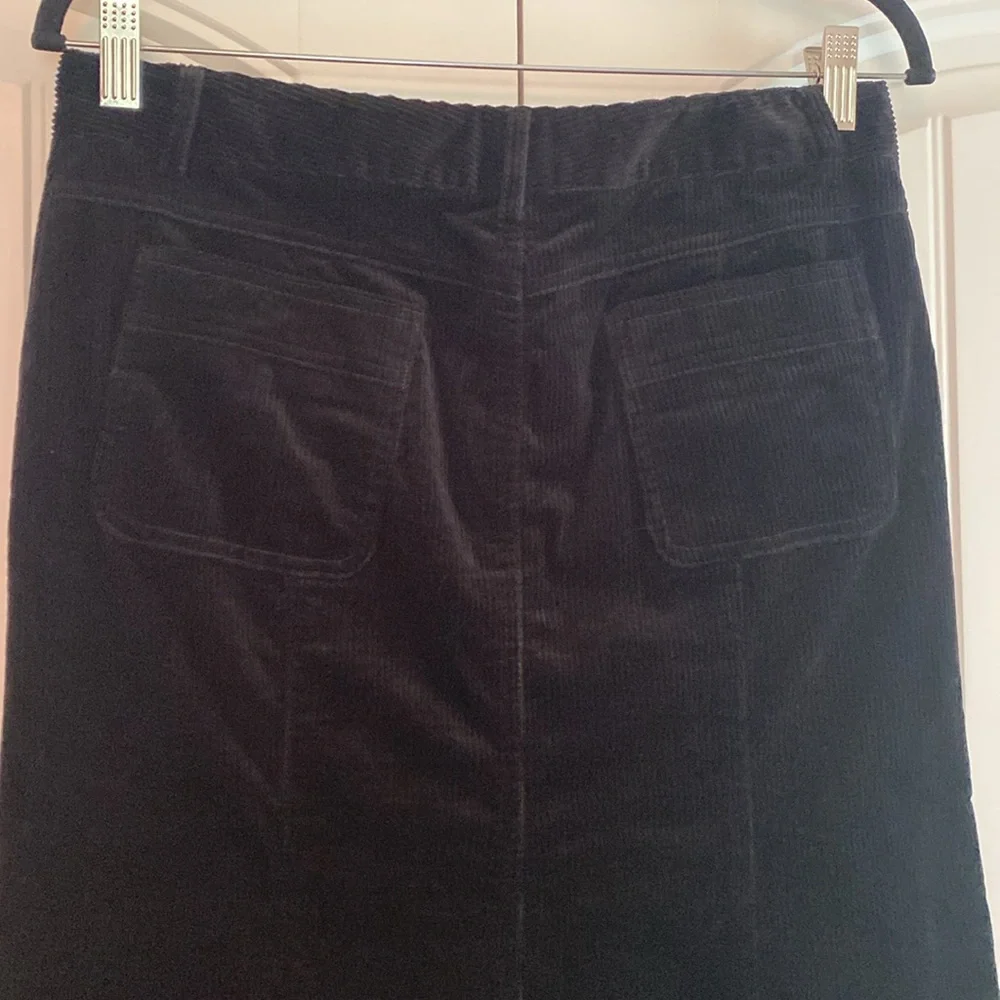 Theory Black Corduroy Skirt Scalloped‎ Hem Mini Skirt Women's Size 6 Designer